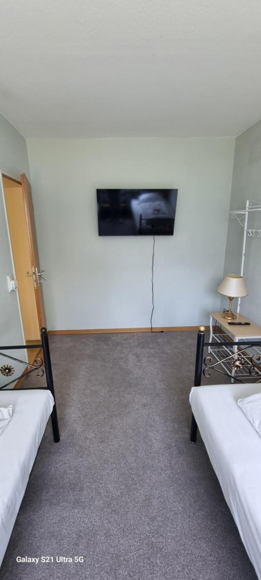 Bookiing Bungalow Kassel Lohfelden Bagian luar foto
